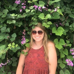 Meet your Posher, Anna